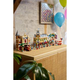 LEGO® Disney - Main Street, U.S.A. (43302)