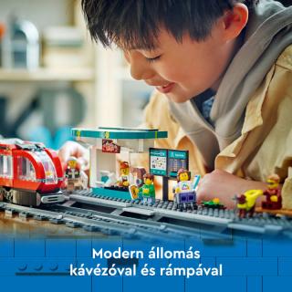 LEGO® City - Belvárosi villamos és megálló (60423) 